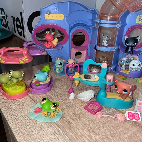 LITTLEST PET SHOP HOUSE PETS AND ACCESSORIES - Picture 6 of 10